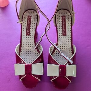 Pink Patent Peep-Toe Heels with Ivory Bow Accent